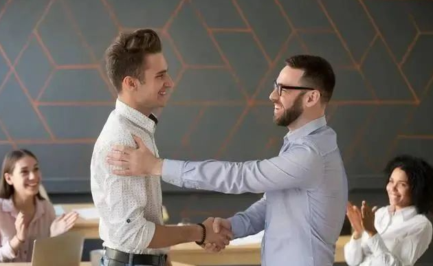 被领导提拔后,用这3种方式表示感谢,你才会混得风生水起 被领导提拔后,用这3种方式表示感谢,你才会混得风生水起