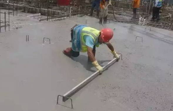 混凝土板厚如何精准控制？就是这四招！