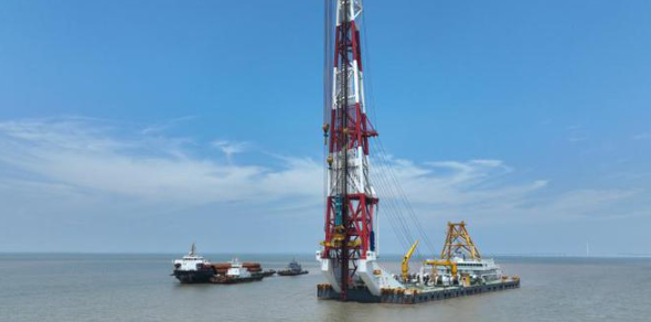 世界最长跨海高速铁路桥南航道桥开始施工